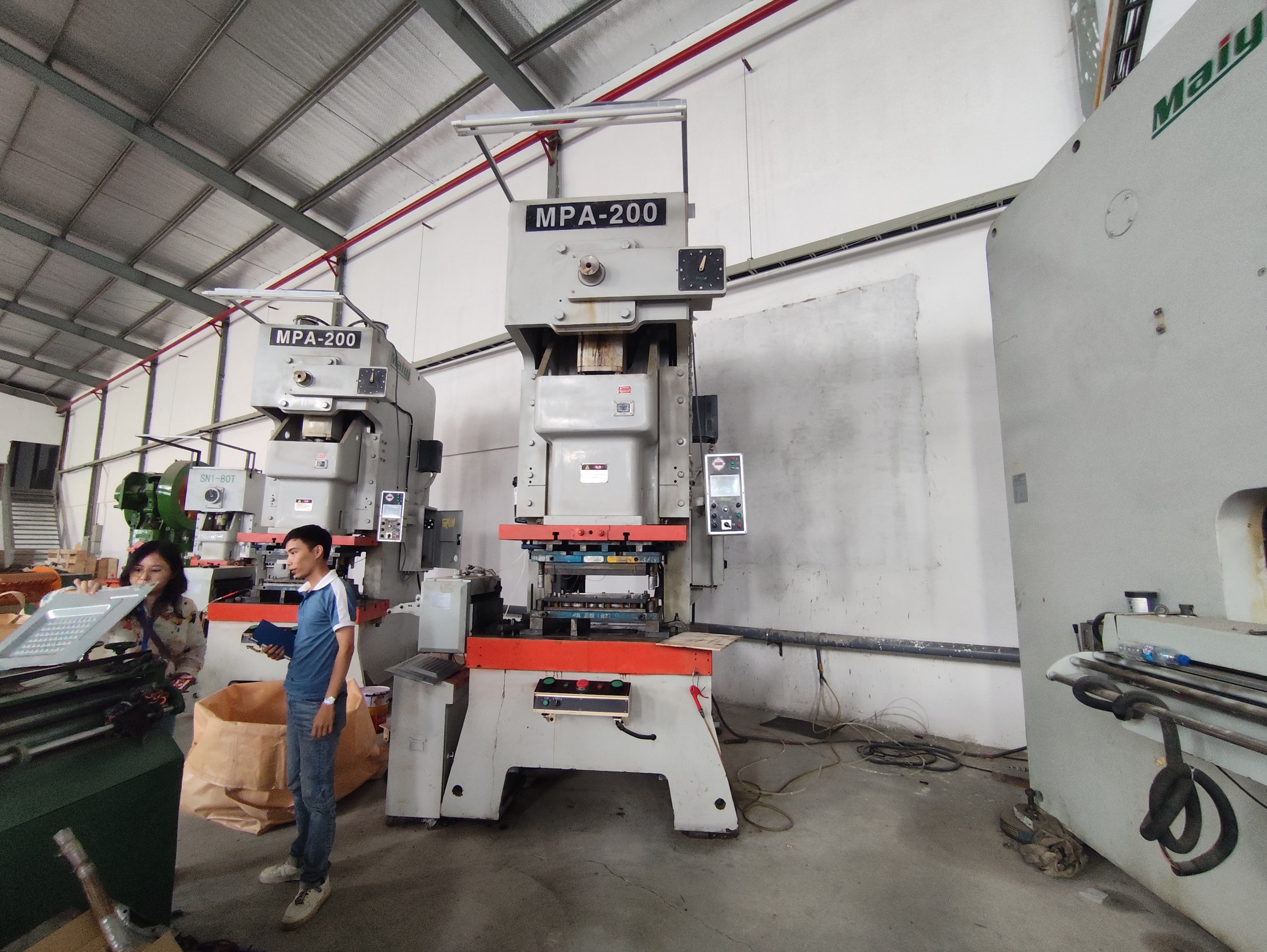 Stamping machine.jpg